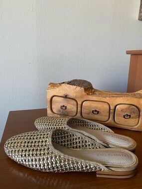 Kenneth Cole Balance Woven Mules